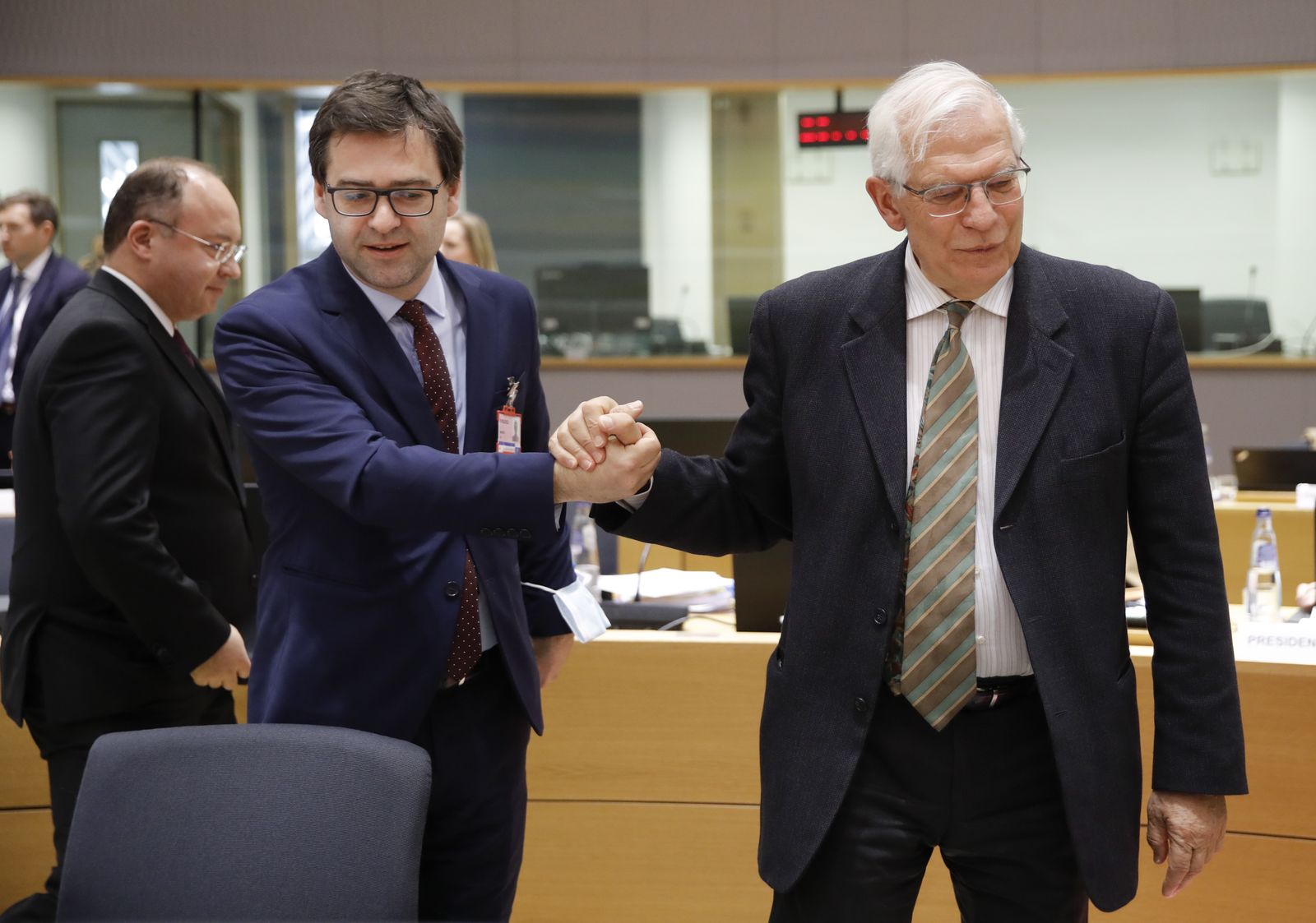 Moldavia pide en Bruselas ayuda para gestionar flujo de refugiados ucranianos