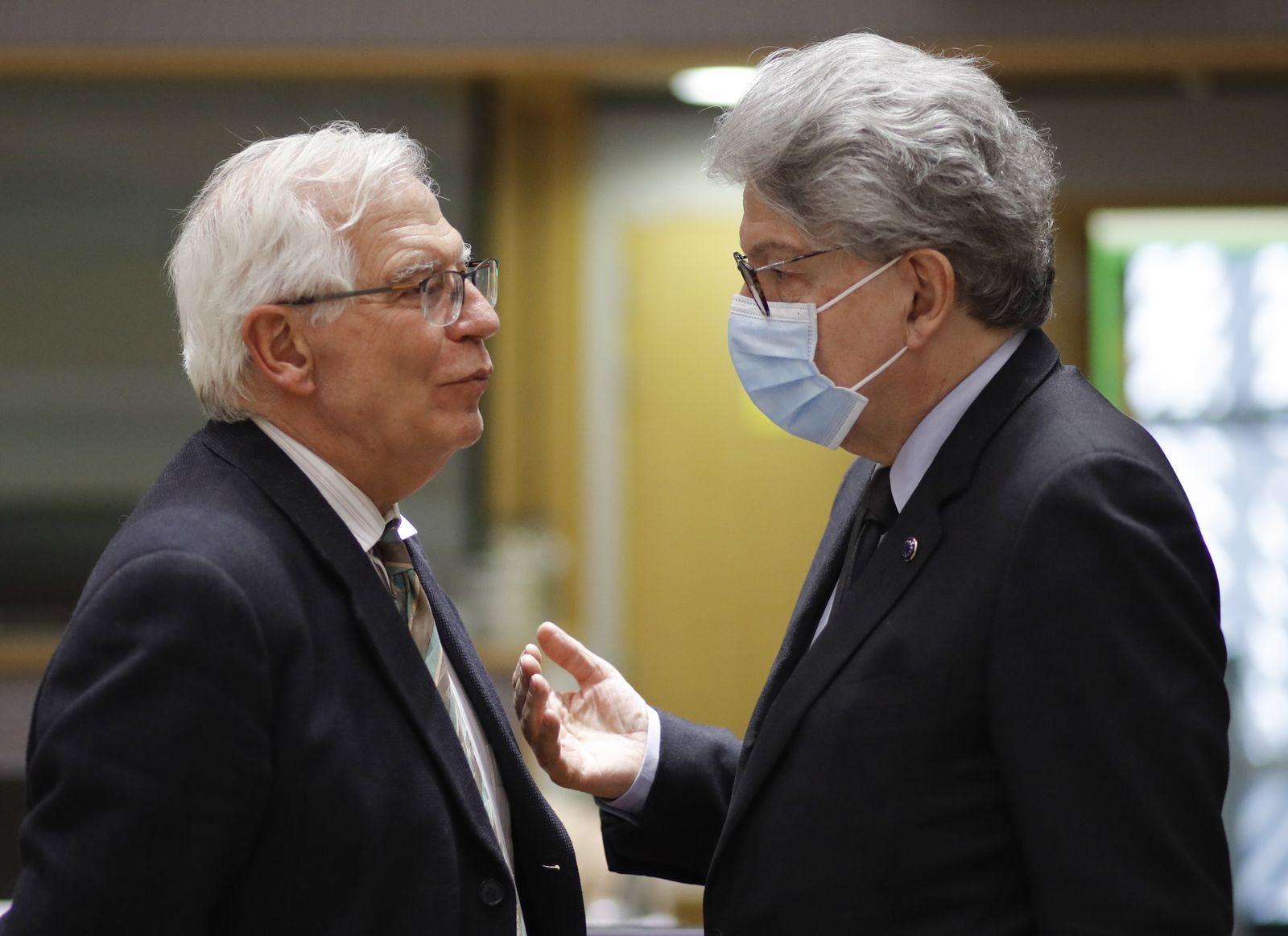 La UE aprueba la ley antimonopolio para los gigantes de internet