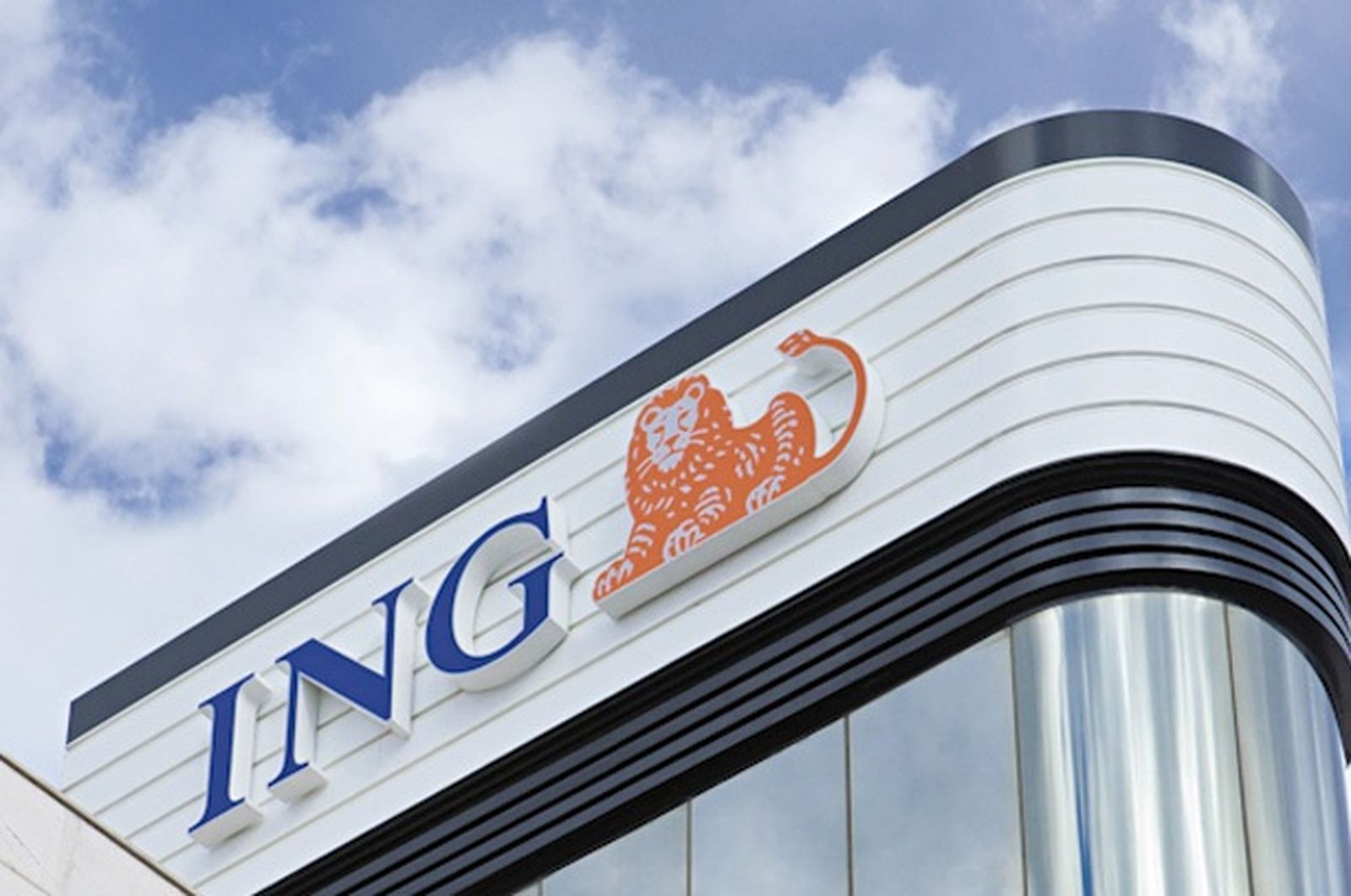 Archivo - Sede de ING en Las Rozas (Madrid).