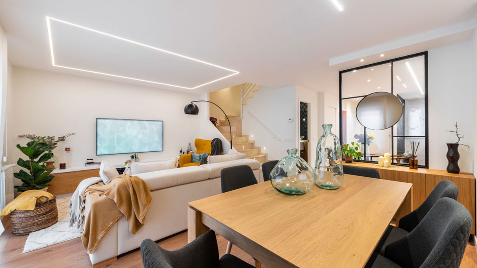 Fotogalería con 100 img