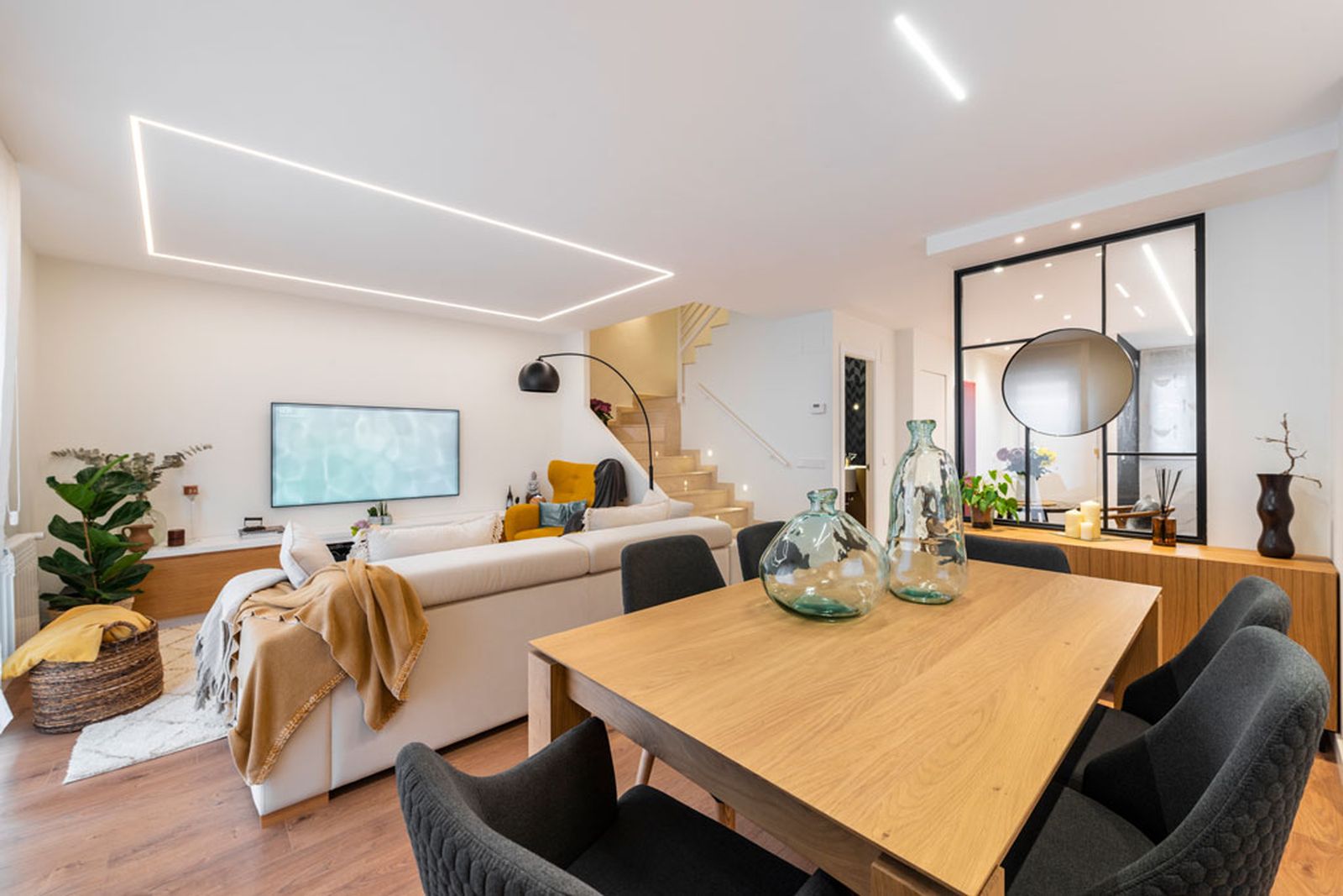 Fotogalería con 100 img