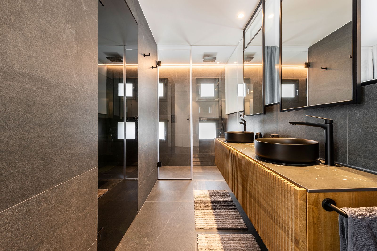 Fotogalería con 100 img